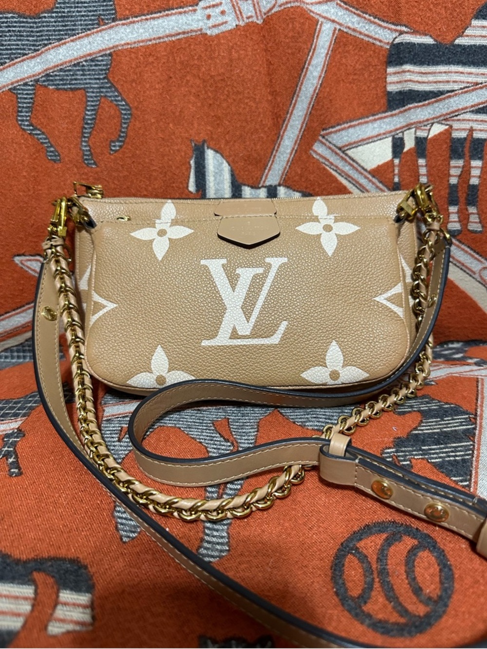 LOUIS VUITTON ❤️🌟MONOGRAM EMPREINTE GIANT MULTI POCHETTE W/ TWO STRAP MICRCHIP⭐️